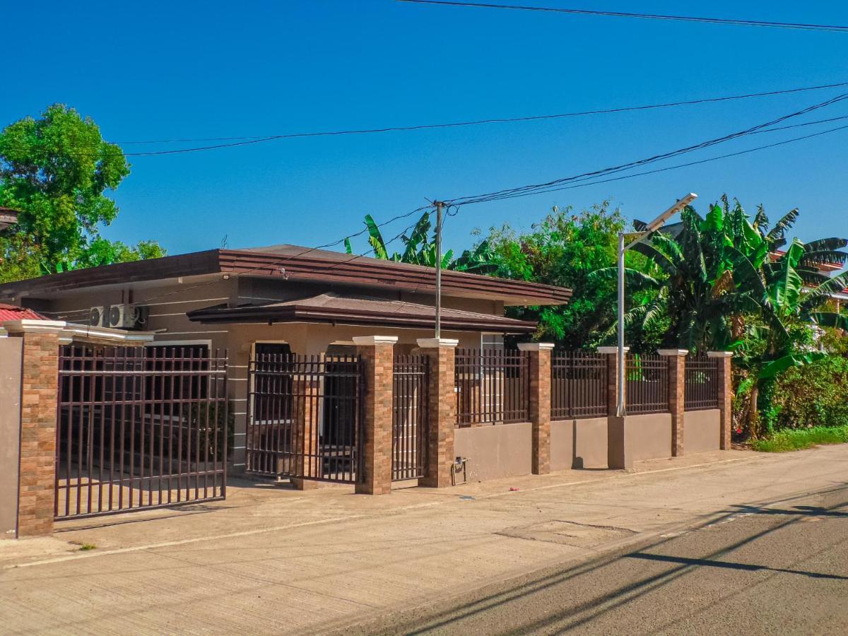 Casa Cecilia-Entire House Located Near 100 Islands Villa Alaminos Exterior photo